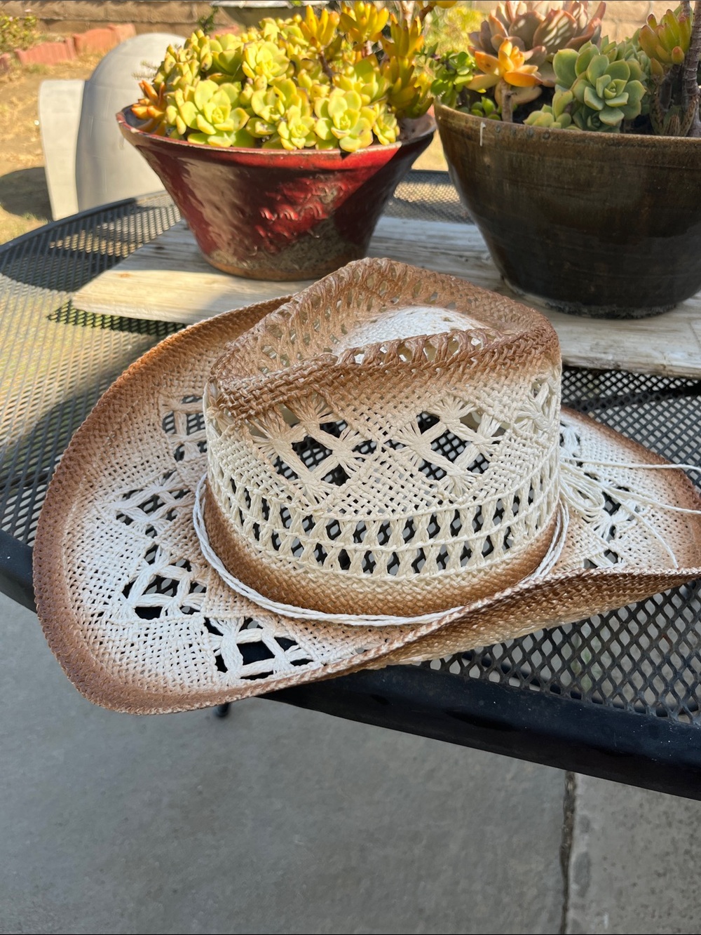 Women’s Two-Tone Straw Cowboy Hat - Cream & Brown